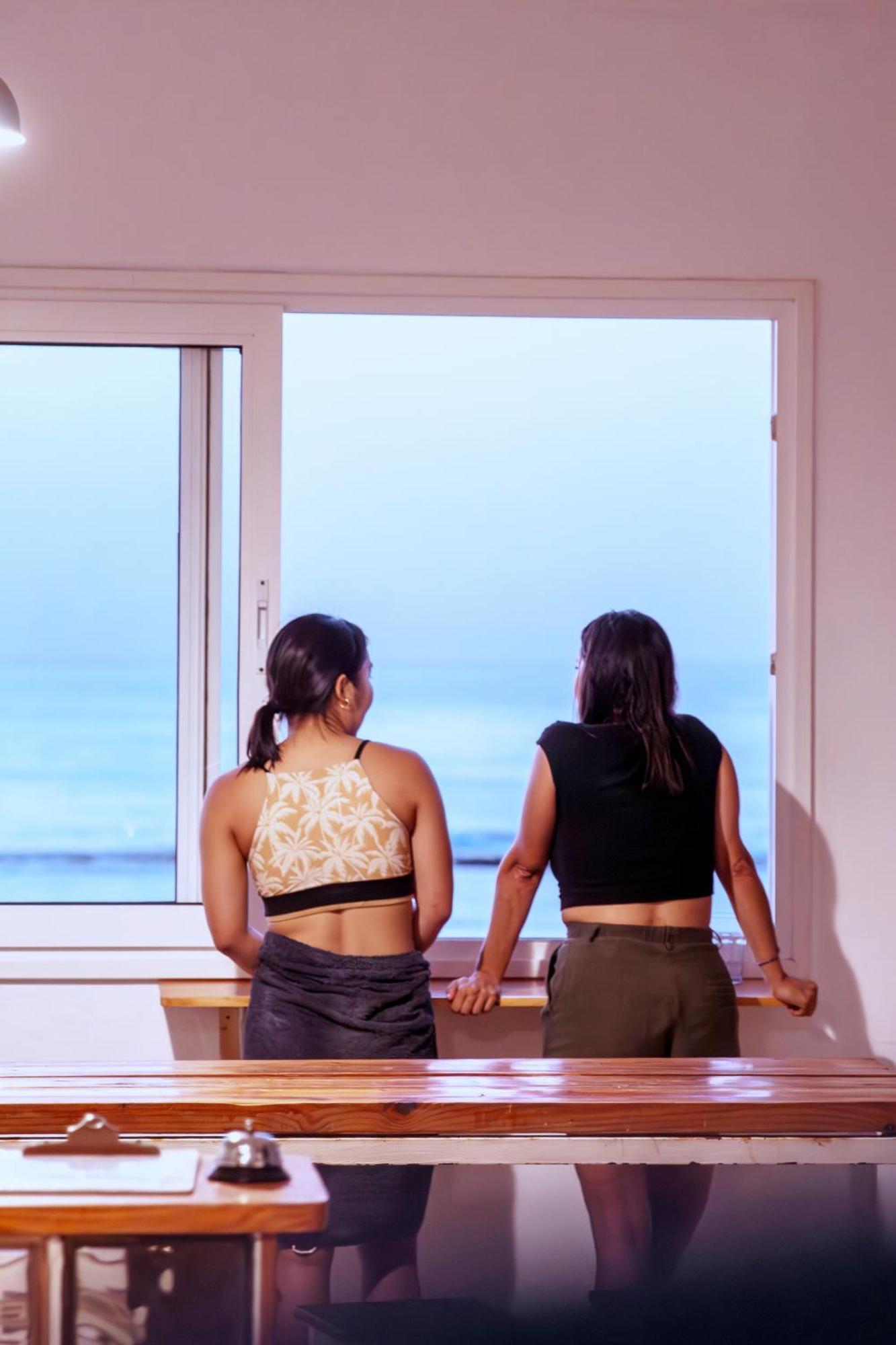 Surf House Gran Canaria ラスパルマス・デ・グランカナリア エクステリア 写真